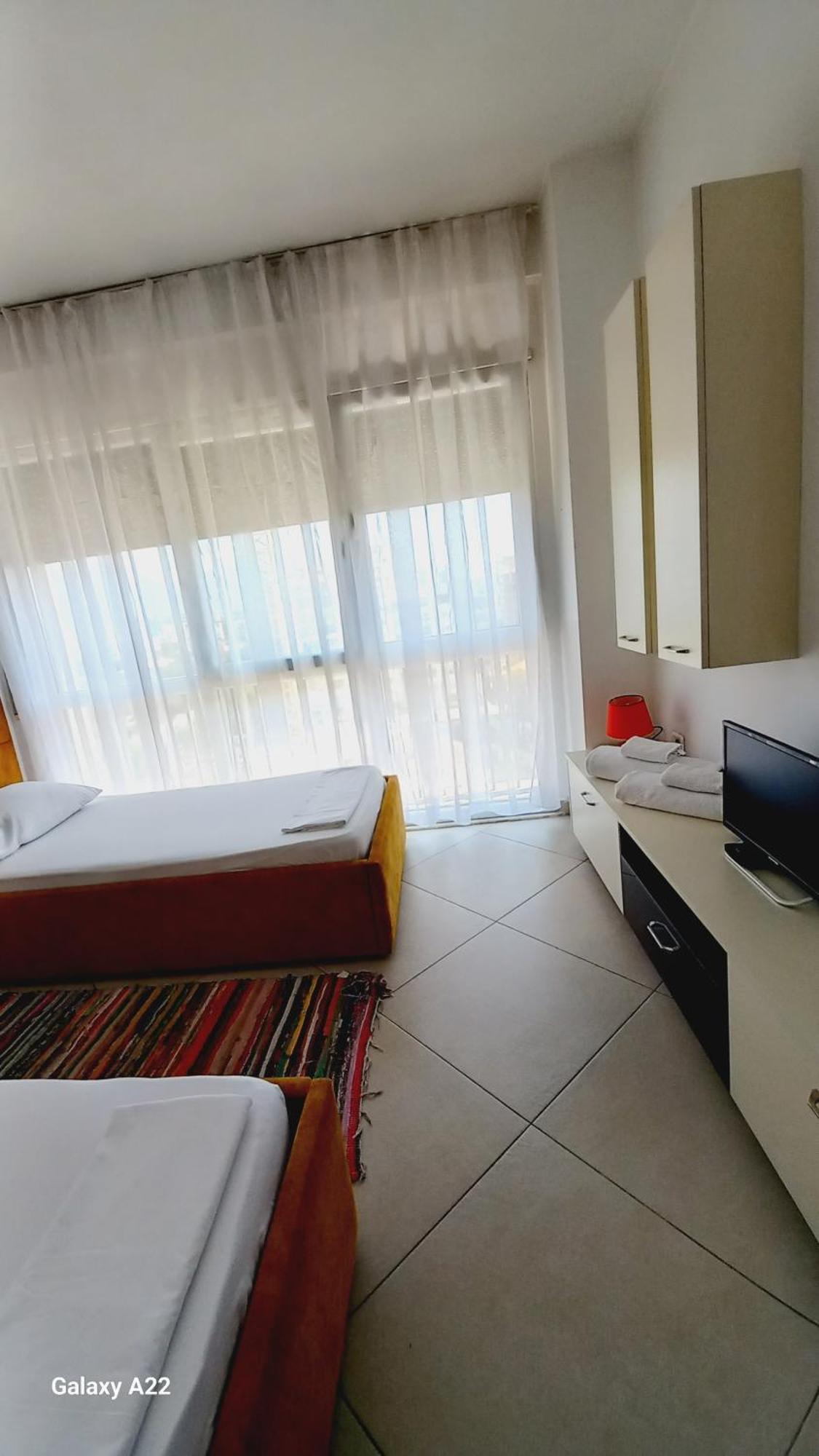 Guesthouse Bela Tirana Exterior photo